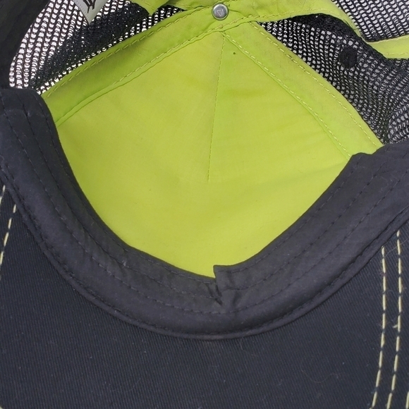 DISNEY PARKS MICKEY MOUSE HAWAII TROPICAL BLACK MESH TRUCKER HAT SNAP BACK CAP - Picture 10 of 13